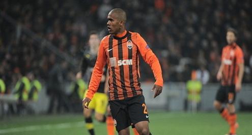 ارسنال يريد التعاقد مع كوستا البرازيلي